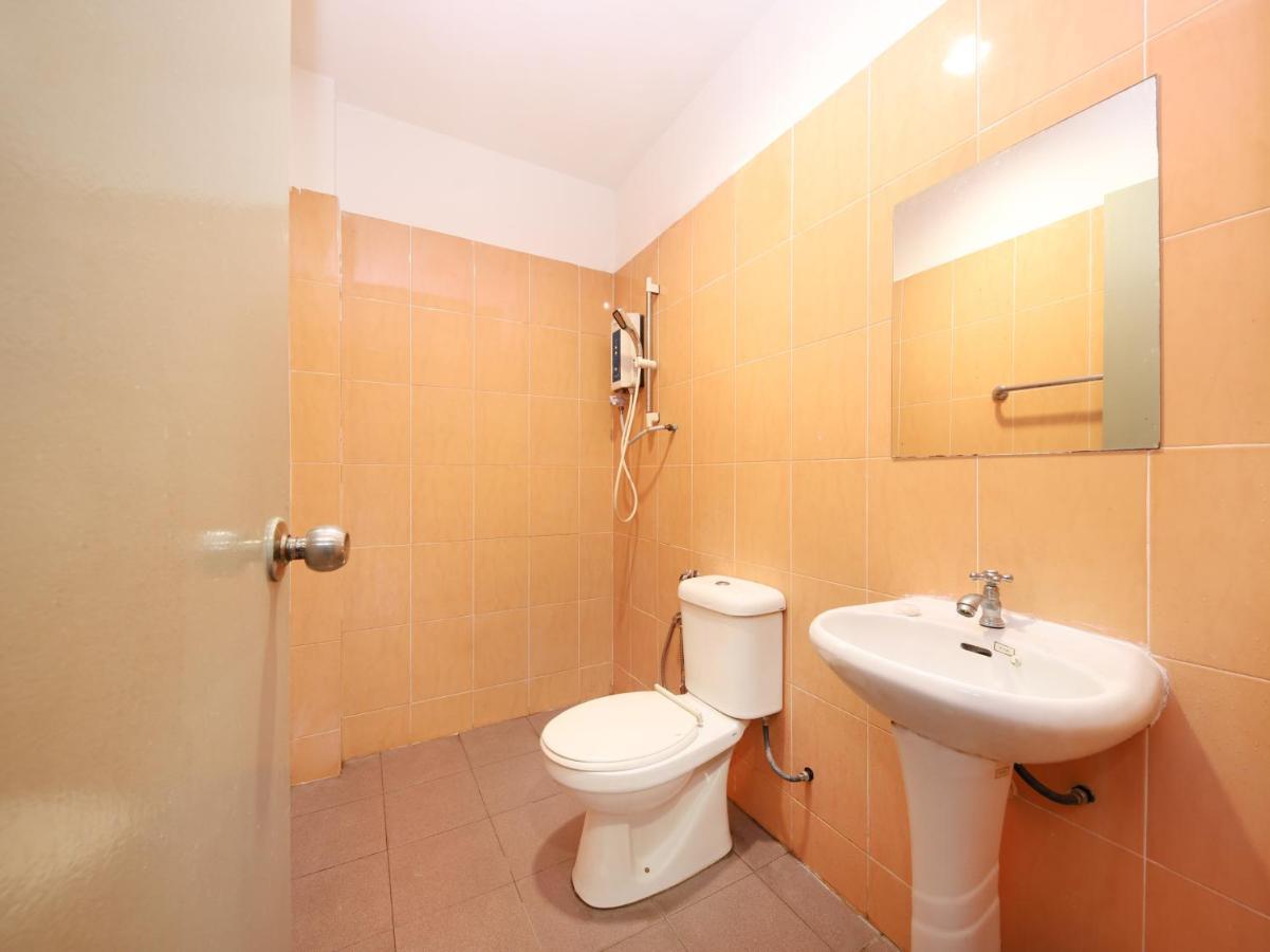 OYO 89676 Hotel 22 Seremban Buitenkant foto