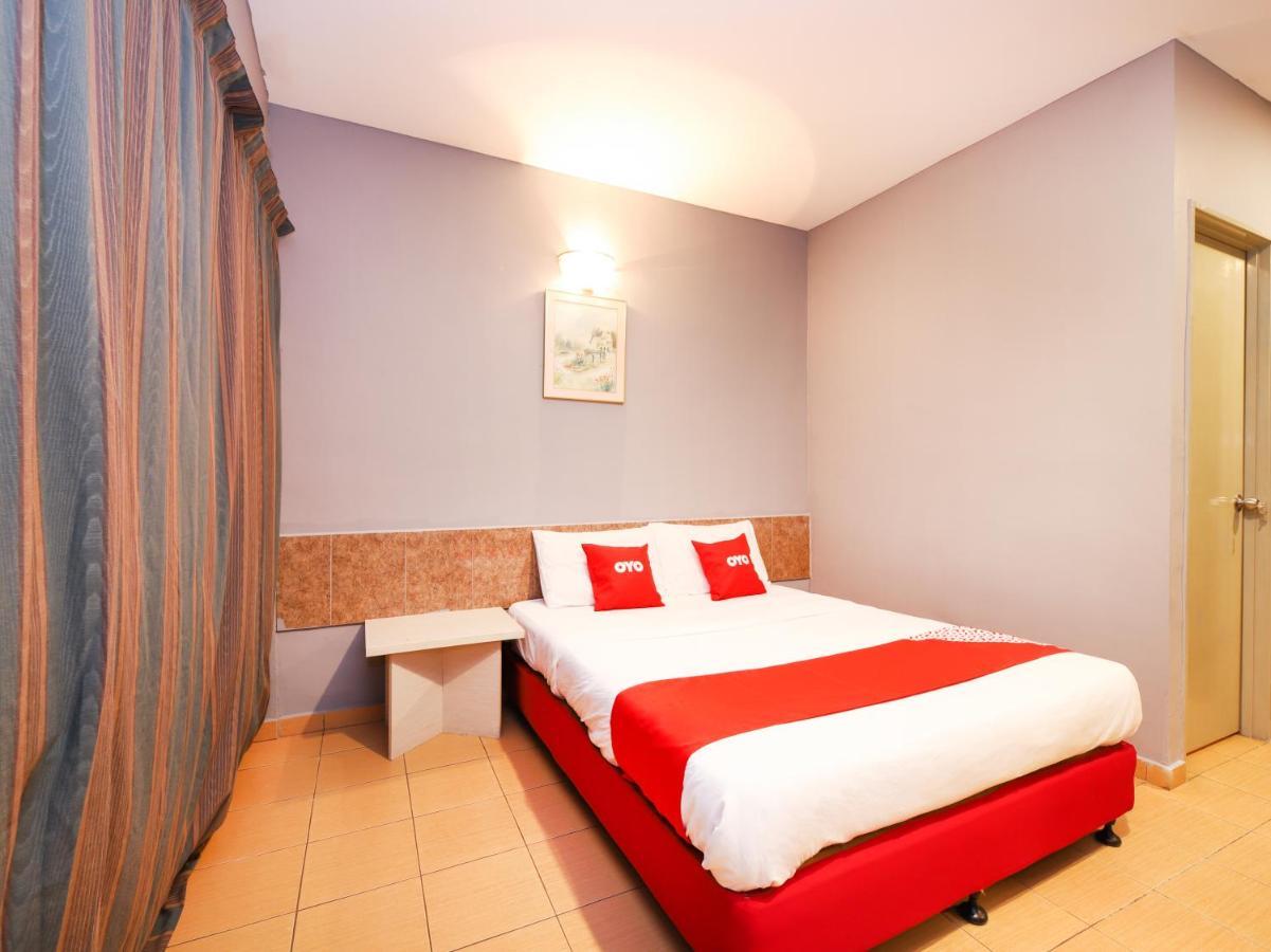 OYO 89676 Hotel 22 Seremban Buitenkant foto