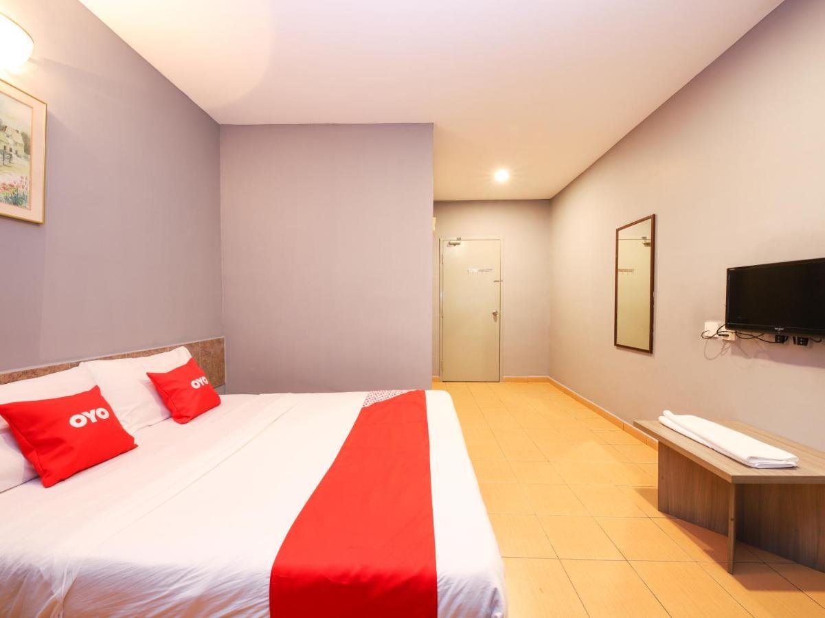 OYO 89676 Hotel 22 Seremban Buitenkant foto